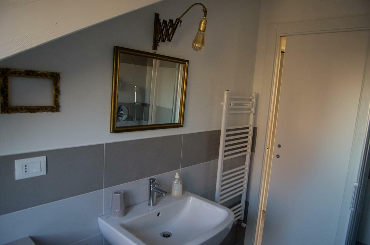 Apartamento Il nido del Picchio Turín Exterior foto